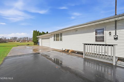 Tiny photo for 810 S Wintergarden Road, Bowling Green, OH 43402 (MLS # 10005024)