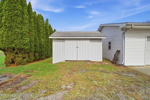 Tiny photo for 810 S Wintergarden Road, Bowling Green, OH 43402 (MLS # 10005024)