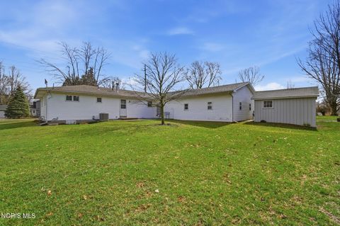 Tiny photo for 810 S Wintergarden Road, Bowling Green, OH 43402 (MLS # 10005024)