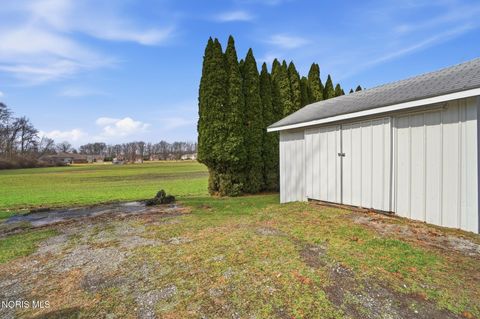 Tiny photo for 810 S Wintergarden Road, Bowling Green, OH 43402 (MLS # 10005024)