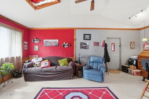 Tiny photo for 810 S Wintergarden Road, Bowling Green, OH 43402 (MLS # 10005024)