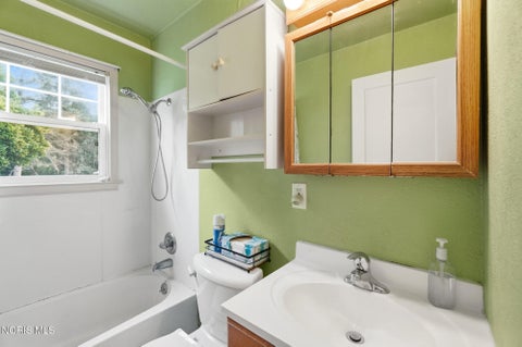 Tiny photo for 1212 Higley Street, Toledo, OH 43612 (MLS # 10012850)