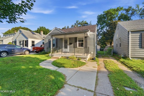 Tiny photo for 1212 Higley Street, Toledo, OH 43612 (MLS # 10012850)