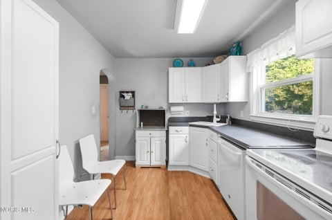 Tiny photo for 1212 Higley Street, Toledo, OH 43612 (MLS # 10012850)