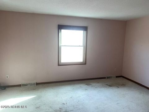 Tiny photo for 4501 Cherry Creek Lane, Toledo, OH 43615 (MLS # 10001819)