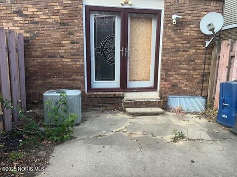 Tiny photo for 4501 Cherry Creek Lane, Toledo, OH 43615 (MLS # 10001819)