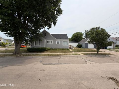 Tiny photo for 262 Majestic Drive, Toledo, OH 43608 (MLS # 10011091)