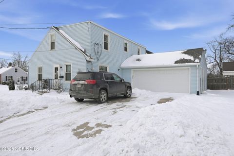 Tiny photo for 1600 Leland Avenue, Lima, OH 45805 (MLS # 10003811)