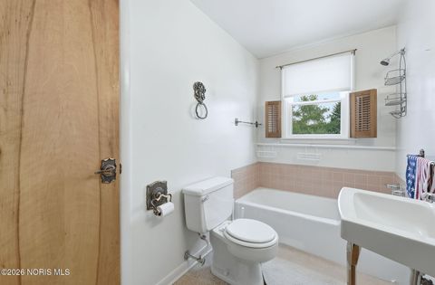 Tiny photo for 1600 Leland Avenue, Lima, OH 45805 (MLS # 10003811)