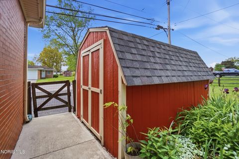 Tiny photo for 700 Lincolnshire Lane, Findlay, OH 45840 (MLS # 10007831)