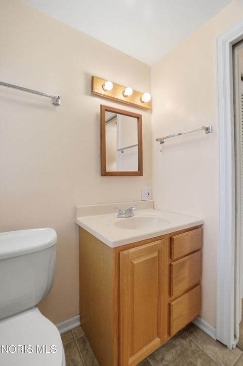 Tiny photo for 700 Lincolnshire Lane, Findlay, OH 45840 (MLS # 10007831)