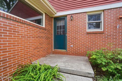 Tiny photo for 700 Lincolnshire Lane, Findlay, OH 45840 (MLS # 10007831)