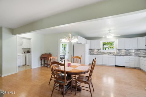 Tiny photo for 700 Lincolnshire Lane, Findlay, OH 45840 (MLS # 10007831)
