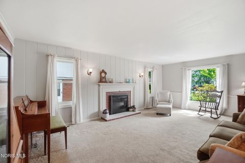 Tiny photo for 700 Lincolnshire Lane, Findlay, OH 45840 (MLS # 10007831)