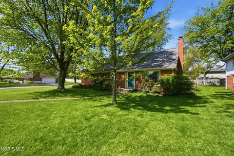 Tiny photo for 700 Lincolnshire Lane, Findlay, OH 45840 (MLS # 10007831)