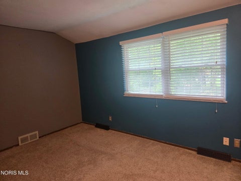 Tiny photo for 3797 W Alexis Road, Toledo, OH 43623 (MLS # 10012815)