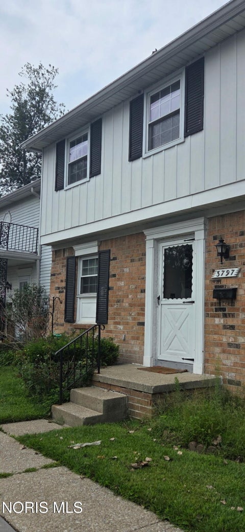 Tiny photo for 3797 W Alexis Road, Toledo, OH 43623 (MLS # 10012815)