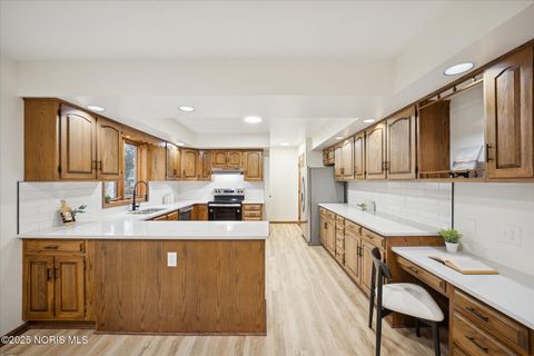 Tiny photo for 28 Mattatuck Way, Waterville, OH 43566 (MLS # 10001839)