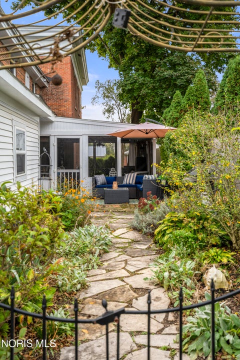 Tiny photo for 205 W Broadway Street, Maumee, OH 43537 (MLS # 10014675)