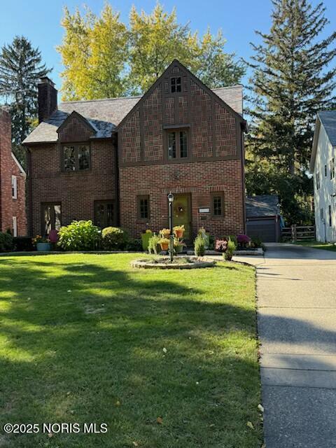 2713 Meadowwood Drive