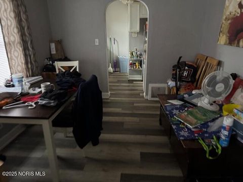 Tiny photo for 1831 Talbot Street, Toledo, OH 43613 (MLS # 10002668)