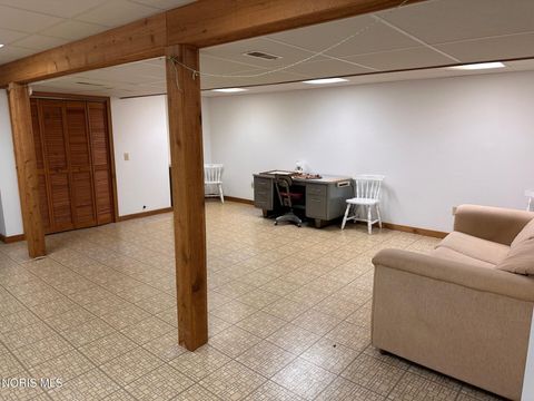 Tiny photo for 2714 Evergreen Road, Toledo, OH 43606 (MLS # 10004986)