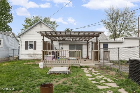 Tiny photo for 517 W North Street, Fostoria, OH 44830 (MLS # 10007022)