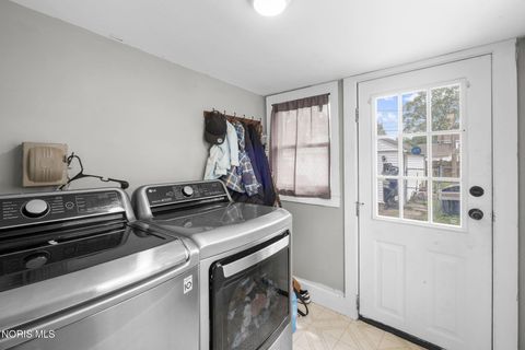 Tiny photo for 517 W North Street, Fostoria, OH 44830 (MLS # 10007022)