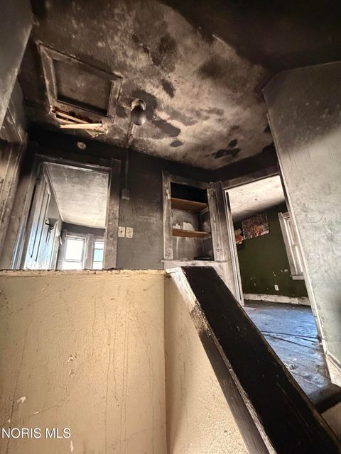 Tiny photo for 445 Hiett Avenue, Toledo, OH 43609 (MLS # 10004644)