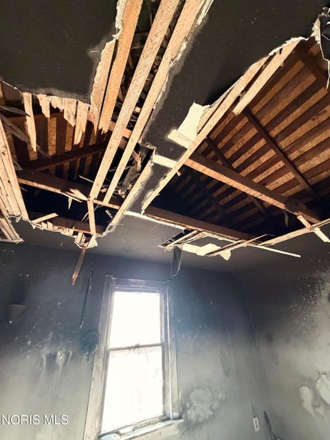 Tiny photo for 445 Hiett Avenue, Toledo, OH 43609 (MLS # 10004644)