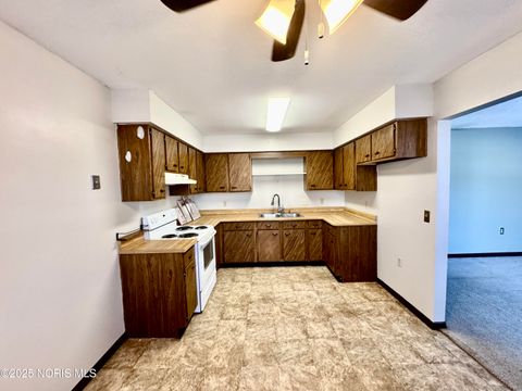 Tiny photo for 905 Hees Court, Defiance, OH 43512 (MLS # 10002094)