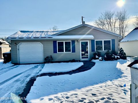 Tiny photo for 905 Hees Court, Defiance, OH 43512 (MLS # 10002094)