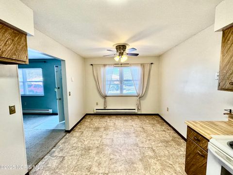 Tiny photo for 905 Hees Court, Defiance, OH 43512 (MLS # 10002094)