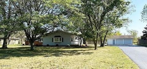 Photo of 181 S Us Highway 23, Fostoria, OH 44830 (MLS # 10006070)