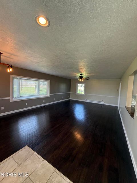 Tiny photo for 181 S Us Highway 23, Fostoria, OH 44830 (MLS # 10006070)