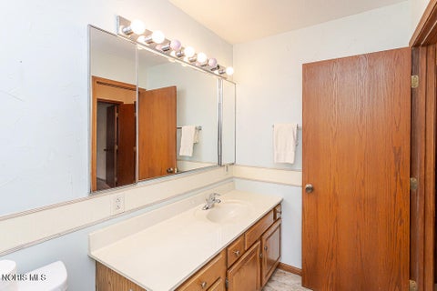 Tiny photo for 15 Gatewood Drive, Waterville, OH 43566 (MLS # 10013667)
