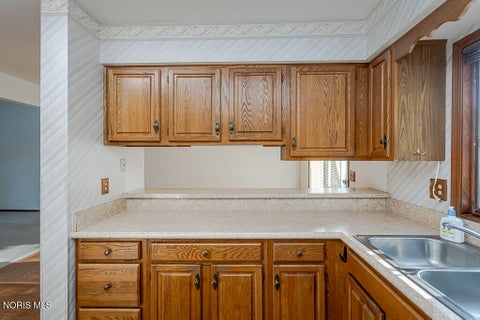 Tiny photo for 15 Gatewood Drive, Waterville, OH 43566 (MLS # 10013667)