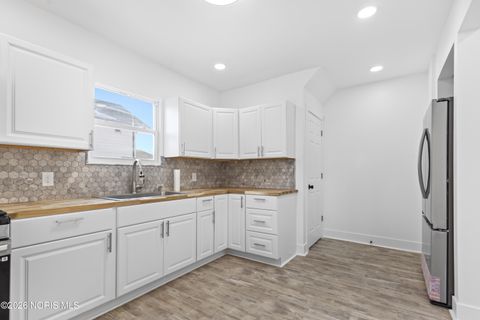 Tiny photo for 1334 Goodale Avenue, Toledo, OH 43606 (MLS # 10003912)