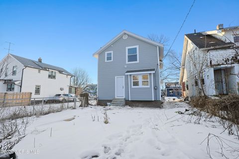 Tiny photo for 1334 Goodale Avenue, Toledo, OH 43606 (MLS # 10003912)