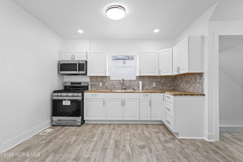 Tiny photo for 1334 Goodale Avenue, Toledo, OH 43606 (MLS # 10003912)