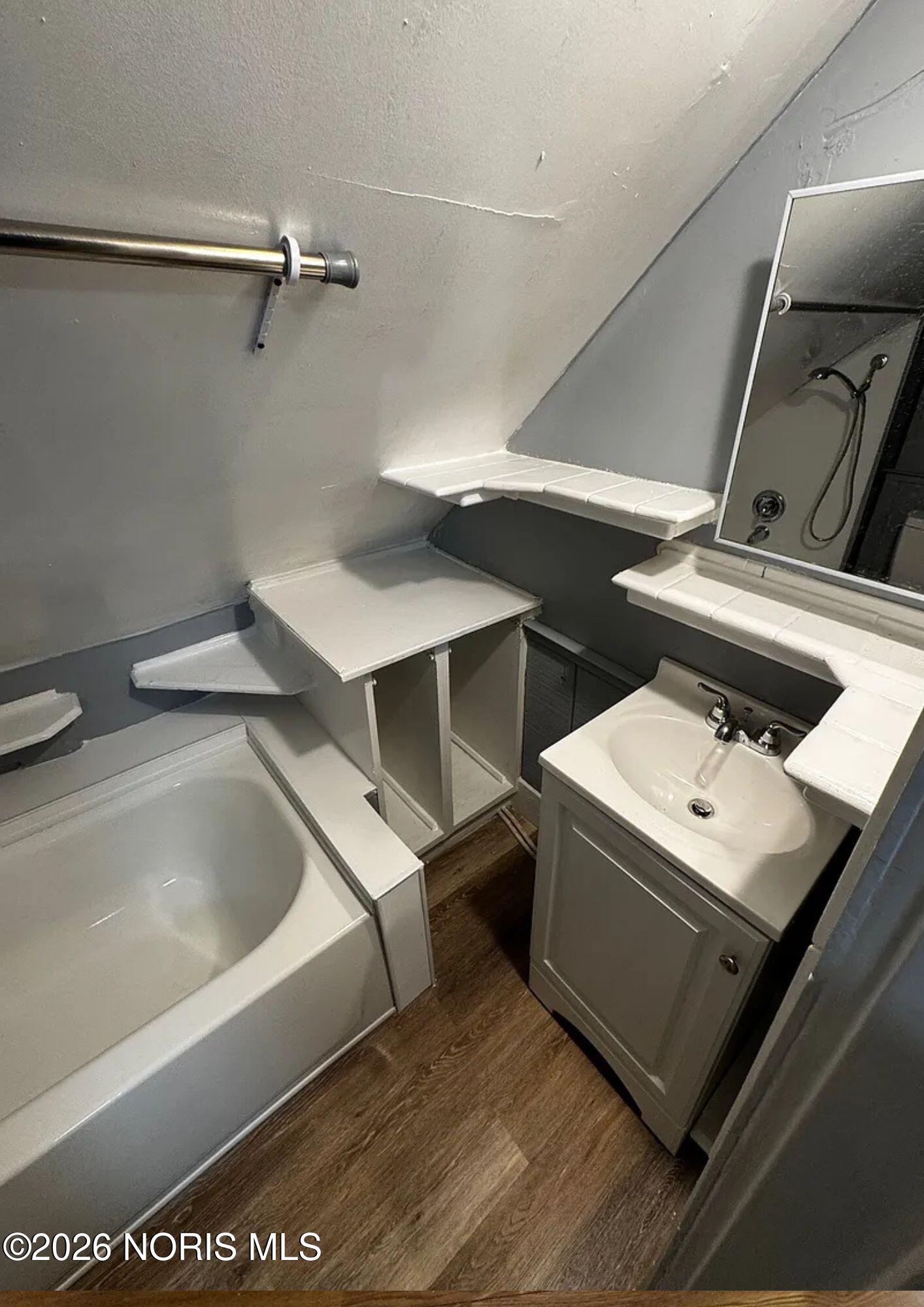 319 E Streicher Street