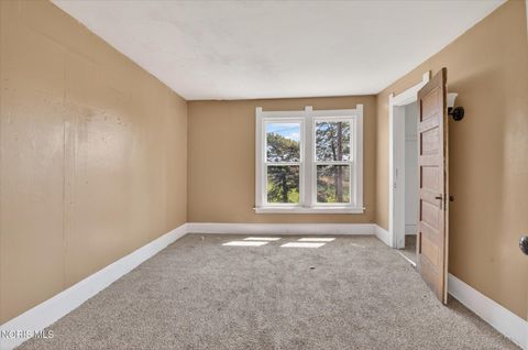 Tiny photo for 1225 Varland Avenue, Toledo, OH 43605 (MLS # 10006710)