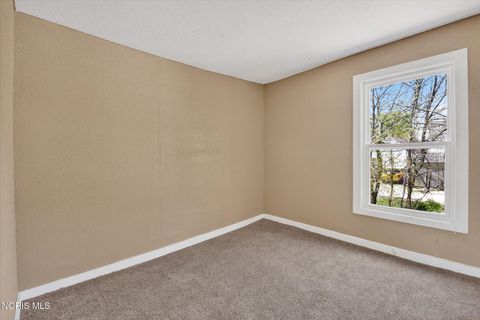 Tiny photo for 1225 Varland Avenue, Toledo, OH 43605 (MLS # 10006710)