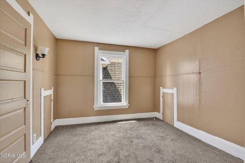 Tiny photo for 1225 Varland Avenue, Toledo, OH 43605 (MLS # 10006710)