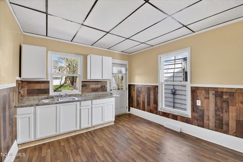 Tiny photo for 1225 Varland Avenue, Toledo, OH 43605 (MLS # 10006710)