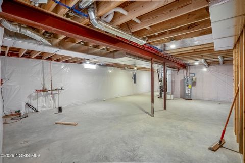 Tiny photo for 9425 Newbury Lane, Whitehouse, OH 43571 (MLS # 10000671)