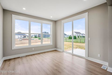 Tiny photo for 9425 Newbury Lane, Whitehouse, OH 43571 (MLS # 10000671)