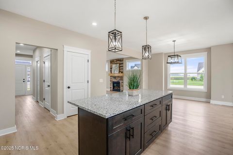 Tiny photo for 9425 Newbury Lane, Whitehouse, OH 43571 (MLS # 10000671)