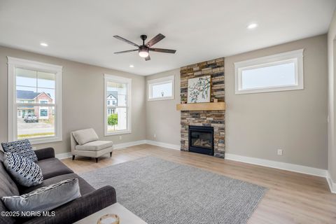 Tiny photo for 9425 Newbury Lane, Whitehouse, OH 43571 (MLS # 10000671)