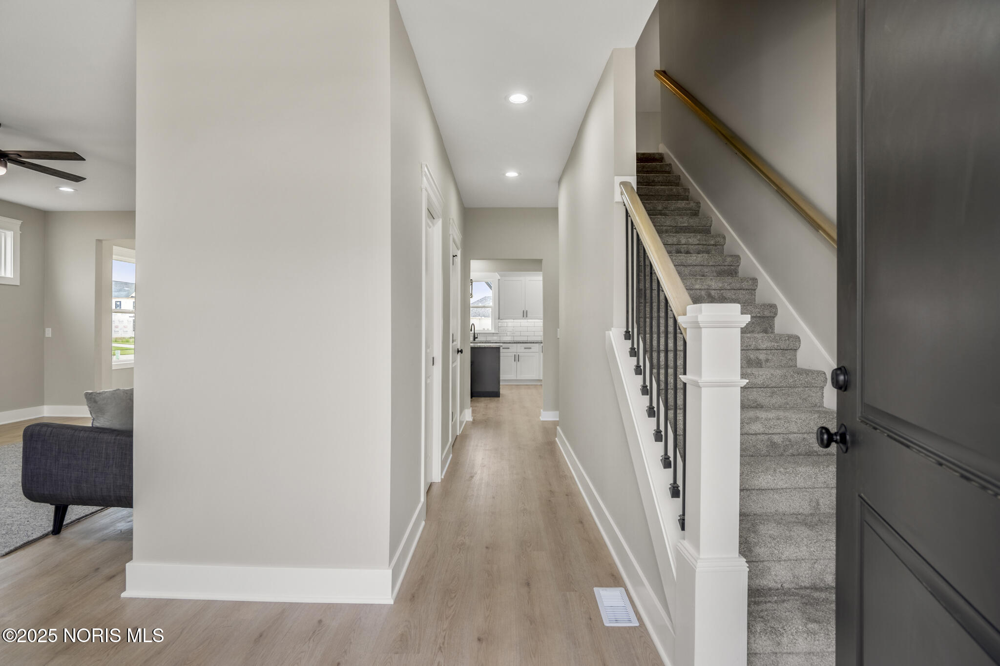 9425 Newbury Lane